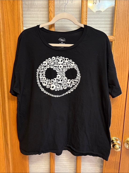 Disney Other - EUC Disney Black Tee with White Jack Skellington Skull Cluster Graphic